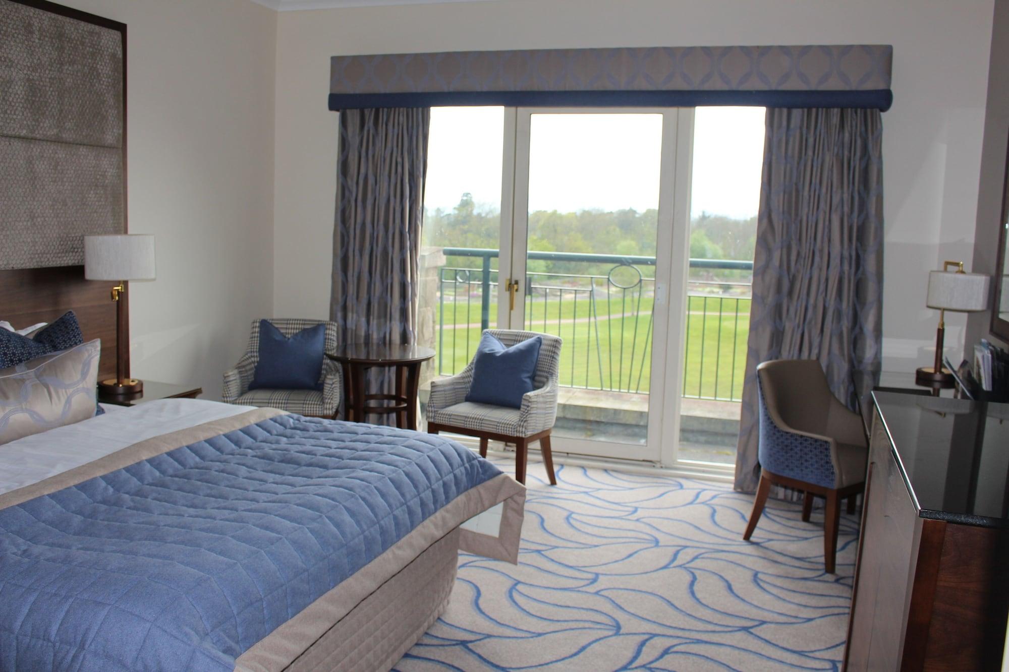 The Celtic Manor Resort Newport  Exterior photo A bedroom at the hotel